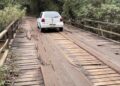 Ponte com buracos e tábuas soltas preocupa motoristas no interior de SP: 'Dá medo'